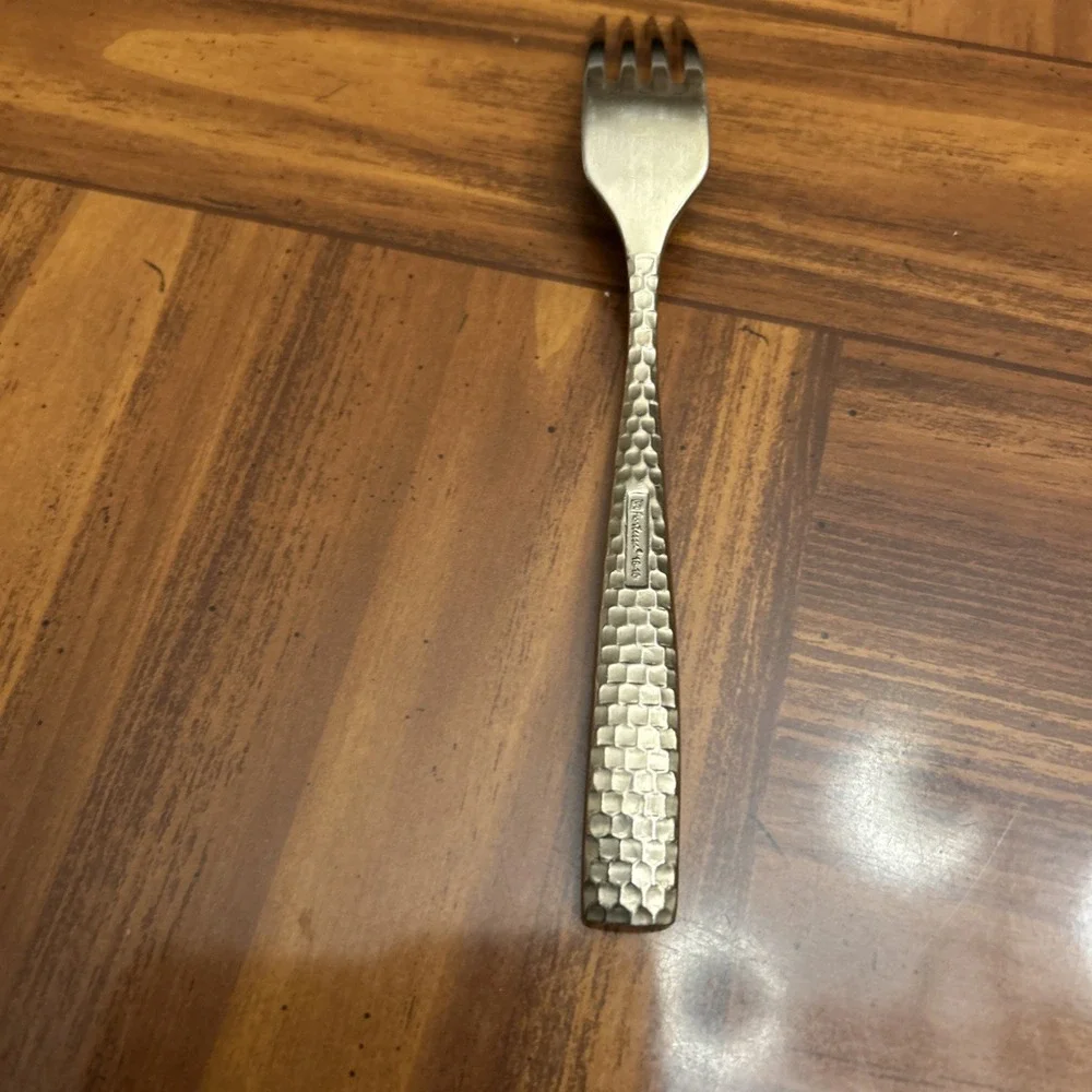Fortessa Lucca Faceted Brushed Gold Salad Fork Honeycomb Hammered Stainless‎